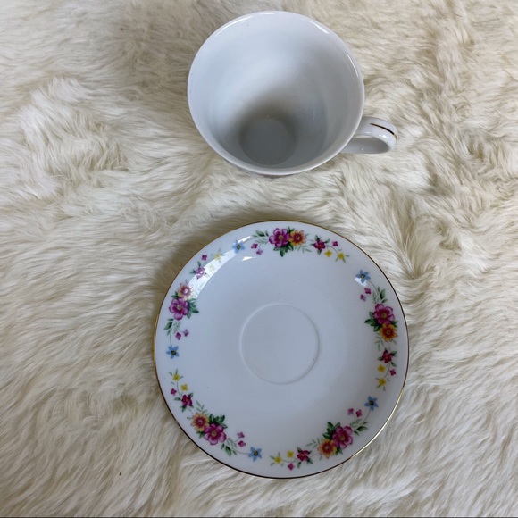 Vintage C. Art HK Teacup & Saucer - Picture 3 of 4